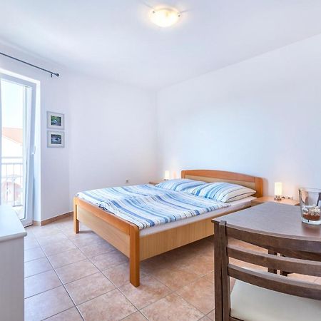Ferienwohnung Pinia Medulin Exterior foto